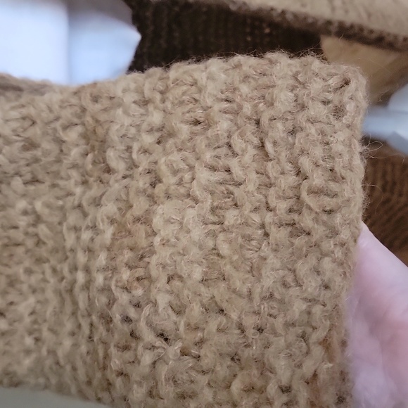 AYNI CozY Tan Women's Sweater MEDIUM - Picture 2 of 7